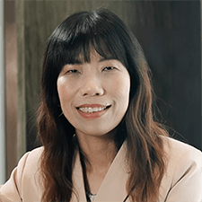 portrait of Rosaporn Attawiriyanupap, FSA, FSAT